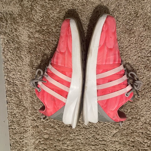 Adidas flamingo pattern SI loop. - Picture 2 of 4